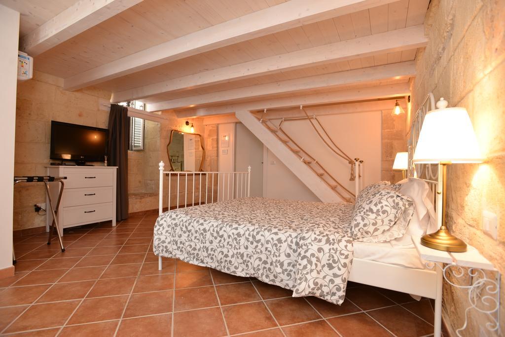 Cittadella28 Like At Home Трани Экстерьер фото